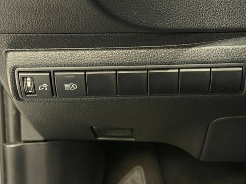 Used 2024 Toyota Corolla LE FWD image 18