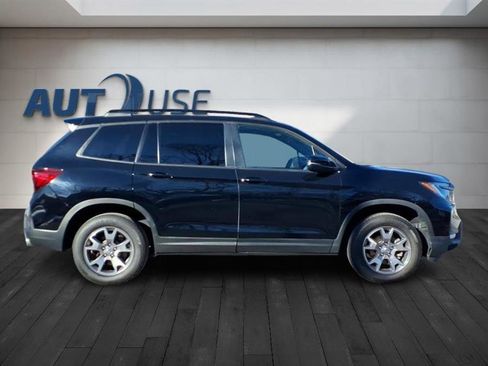 Used 2022 Honda Passport TrailSport image 11