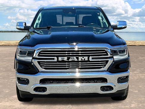 Used 2022 RAM 1500 Laramie AWD/4WD image 2