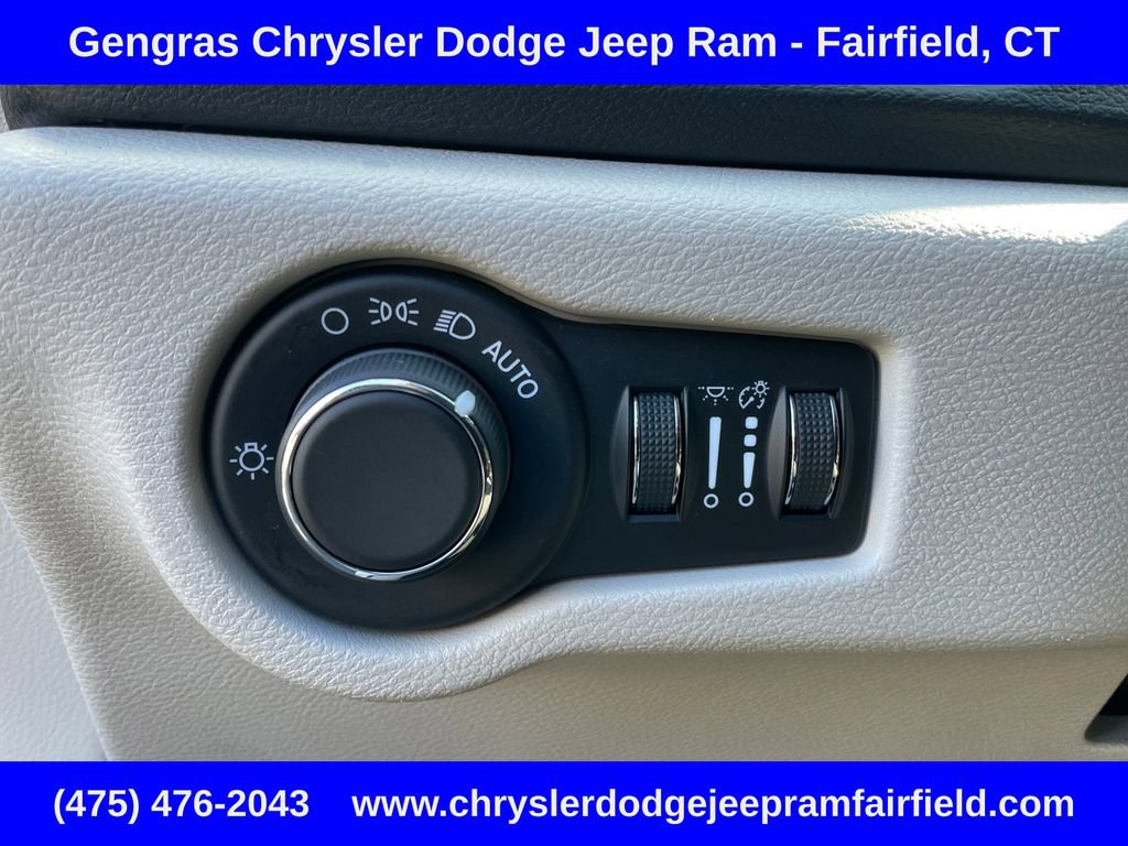 Certified 2023 Chrysler Voyager LX FWD image 52