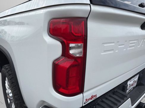 Used 2021 Chevrolet Silverado 2500 High Country w/ Z71 Off-Road Package image 36