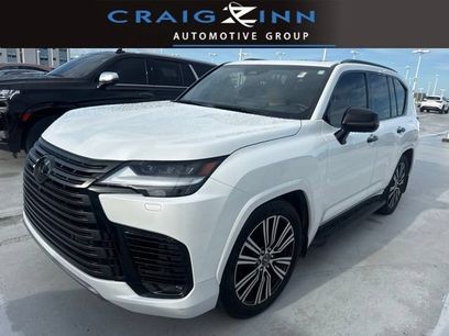 Used 2025 Lexus LX 600 4WD w/ Appearance Package