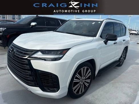 Used 2025 Lexus LX 600 4WD w/ Appearance Package image 1
