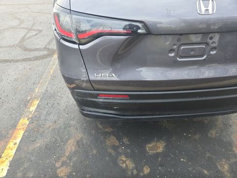 Used 2025 Honda HR-V LX image 9