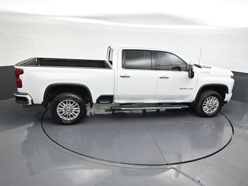 Used 2022 Chevrolet Silverado 2500 High Country AWD/4WD image 22