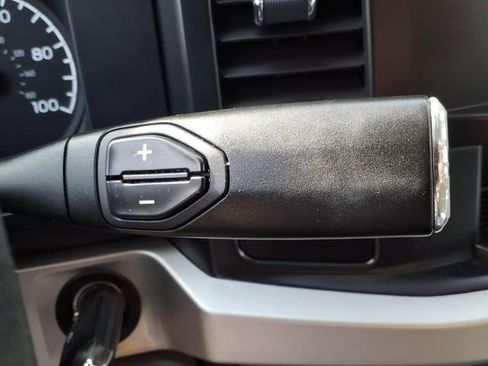 Used 2024 Ford F550 4x4 Regular Cab Super Duty image 28