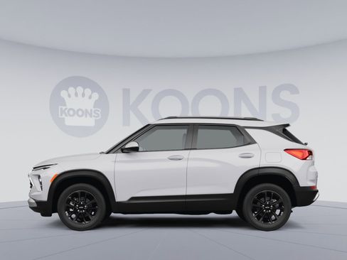 New 2026 Chevrolet TrailBlazer RS w/ Convenience Package image 2