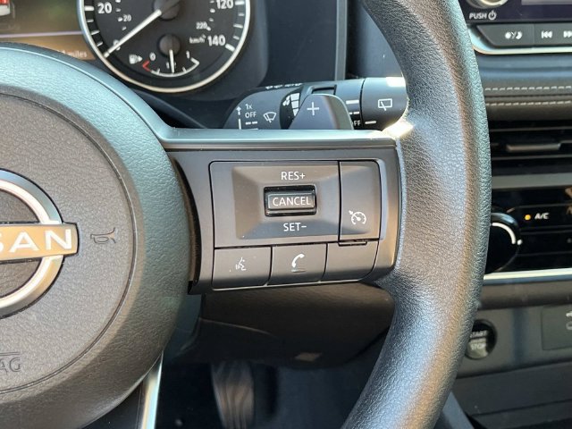 Used 2024 Nissan Rogue S AWD/4WD image 28