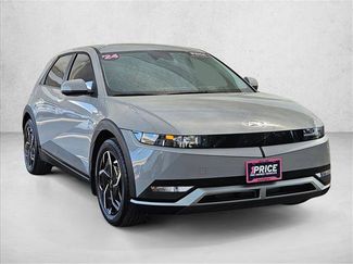 Used 2024 Hyundai Ioniq 5 SEL video 3