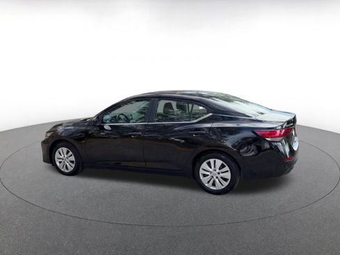 Used 2025 Nissan Sentra S image 10