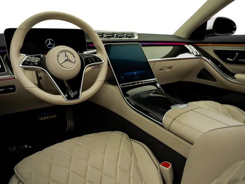 Used 2023 Mercedes-Benz S 580 4MATIC Sedan w/ AMG Line image 30