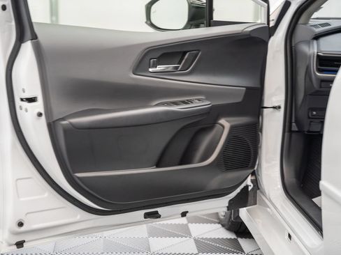 Certified 2024 Toyota Prius XLE FWD image 40