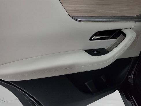 Used 2025 MAZDA CX-90 3.3 Turbo S w/ Premium Package image 10