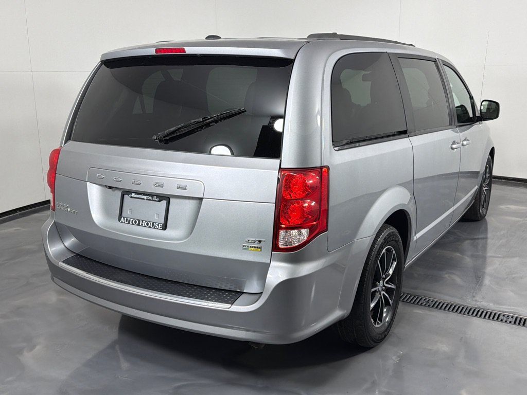 Used 2018 Dodge Grand Caravan GT FWD image 5