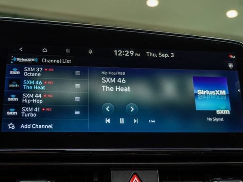 Certified 2025 Hyundai Elantra SEL FWD image 33