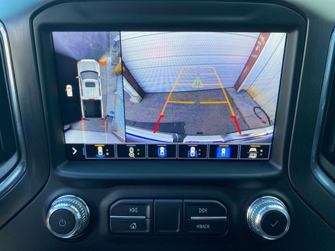 Used 2021 GMC Sierra 1500 AT4 w/ Technology Package image 15