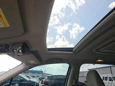 Used 2018 Honda Pilot Elite image 15