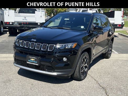 Used 2025 Jeep Compass Limited AWD/4WD image 1