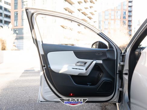 Used 2022 Mercedes-Benz A 220 image 41