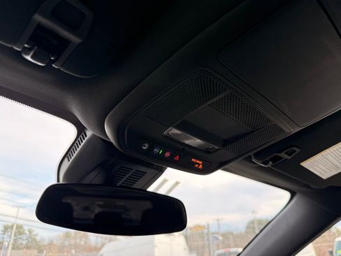 Used 2025 Chevrolet Equinox LT image 35