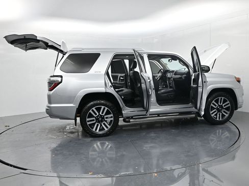 Used 2022 Toyota 4Runner Limited image 74