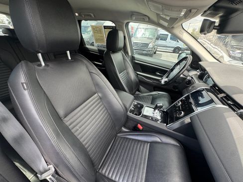 Used 2020 Land Rover Discovery Sport AWD/4WD image 17