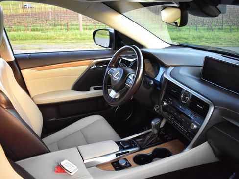 Used 2019 Lexus RX 450hL Base AWD 4dr SUV image 21