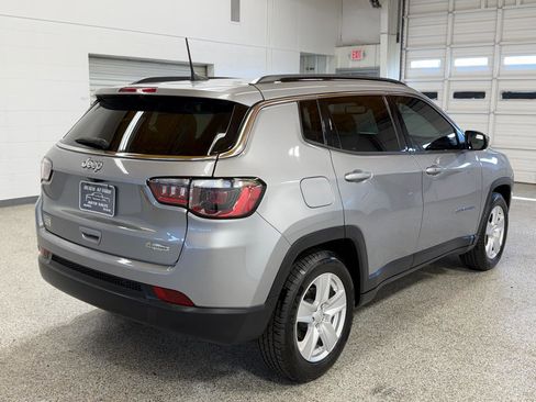 Used 2022 Jeep Compass Latitude w/ Sun and Sound Group image 4