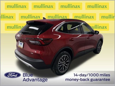 Certified 2026 Ford Escape SE w/ PHEV Premium Package image 3