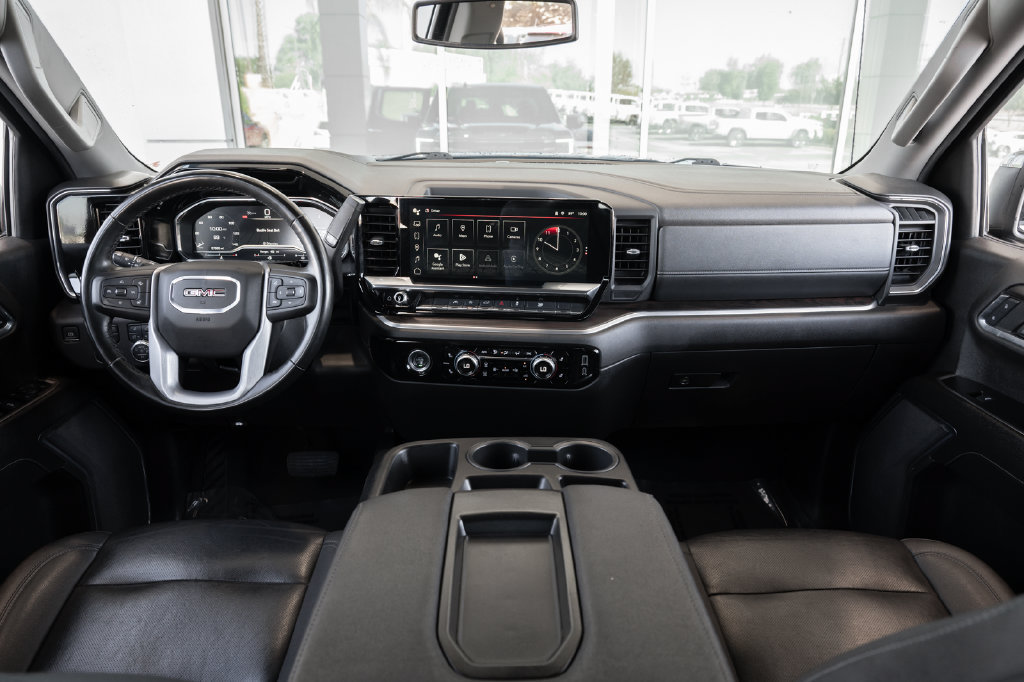 Used 2024 GMC Sierra 1500 SLT AWD/4WD image 26