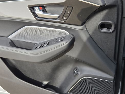 New 2026 Acura MDX FWD image 17