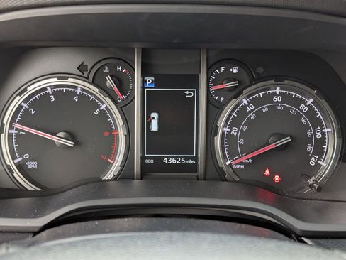 Used 2024 Toyota 4Runner TRD Off-Road image 20