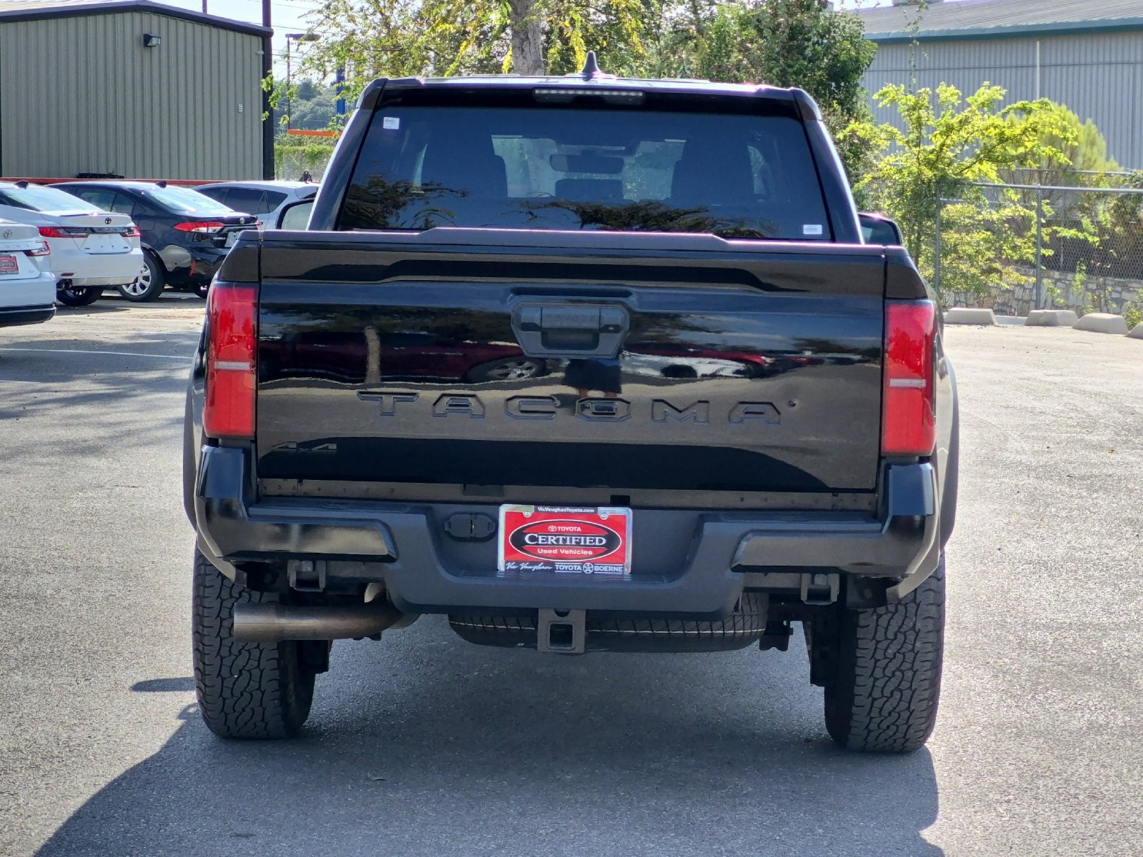 Certified 2025 Toyota Tacoma TRD Off-Road AWD/4WD image 4