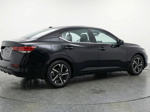 Used 2025 Nissan Sentra SV FWD image 9