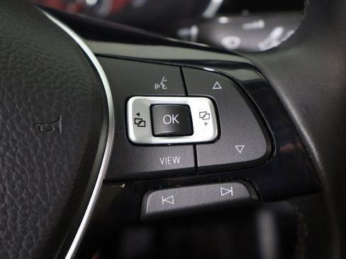 Used 2019 Volkswagen Jetta SE image 41