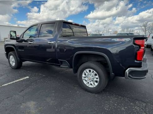 Used 2024 Chevrolet Silverado 2500 LTZ AWD/4WD image 6