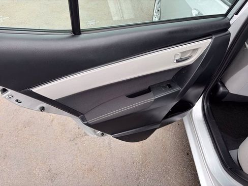 Used 2017 Toyota Corolla L FWD image 17