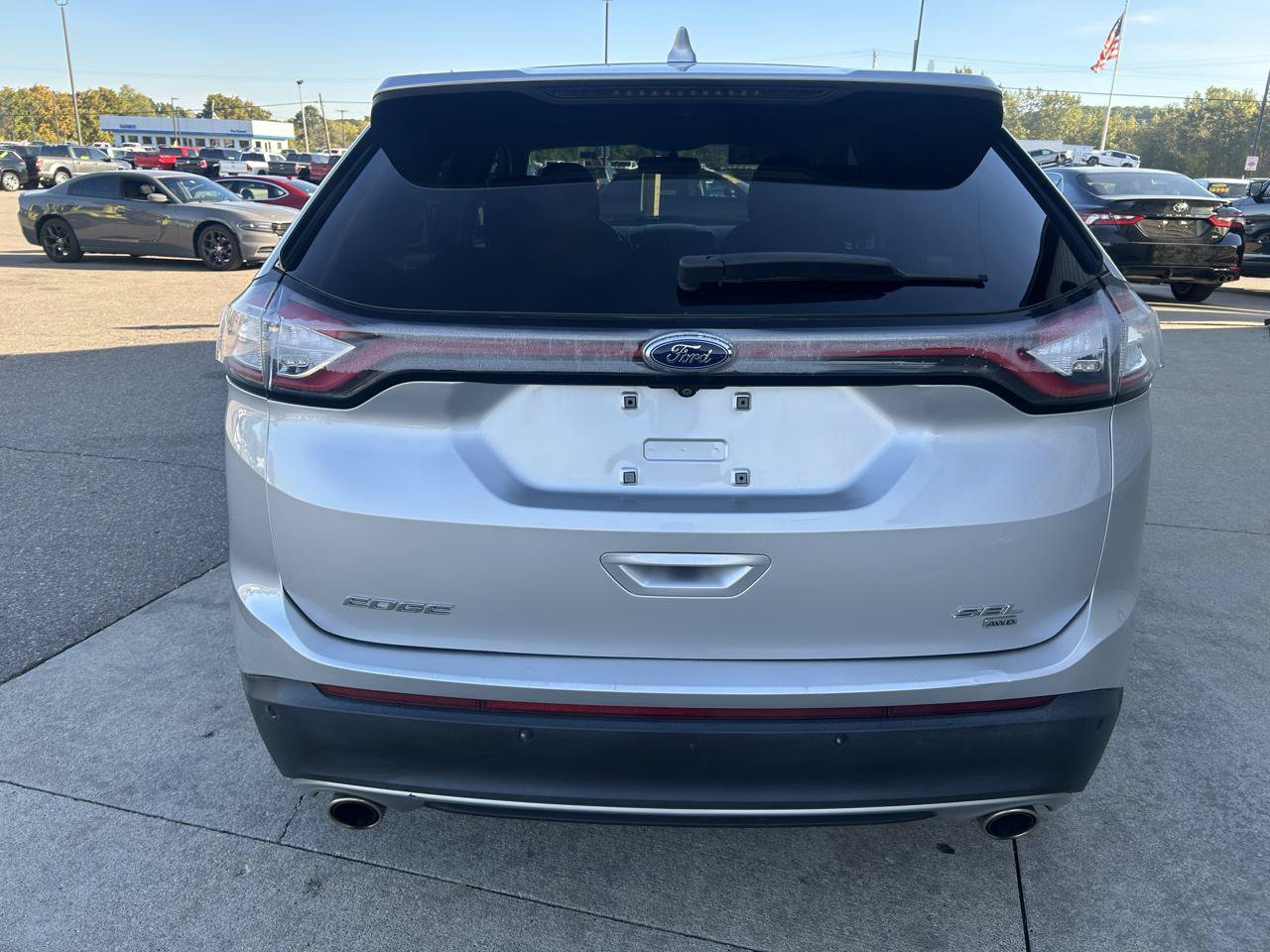 Used 2015 Ford Edge SEL FWD image 6