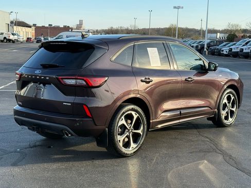 Used 2023 Ford Escape ST-Line Select w/ Tech Pack #2 image 3