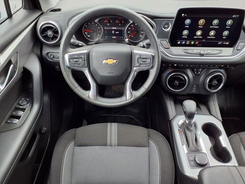Used 2024 Chevrolet Blazer LT w/ Convenience Package image 6