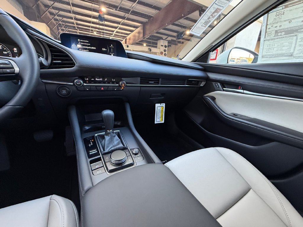 New 2026 MAZDA MAZDA3 2.5 S Sedan w/ Preferred Pkg FWD image 9