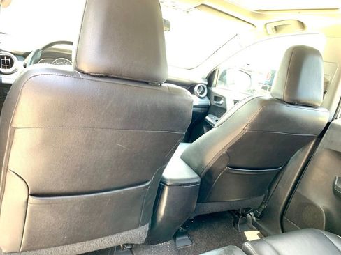Used 2015 Toyota RAV4 XLE FWD image 14