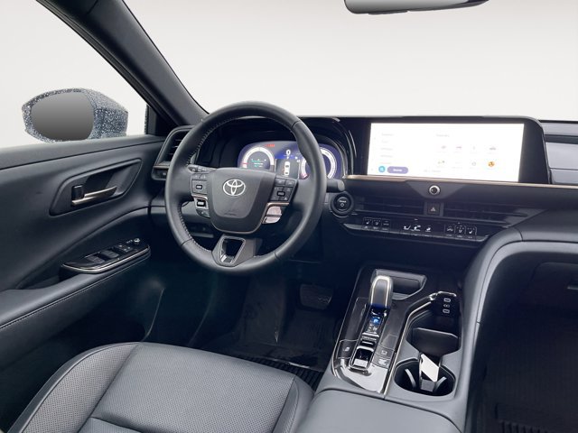 Used 2026 Toyota Crown AWD/4WD image 10