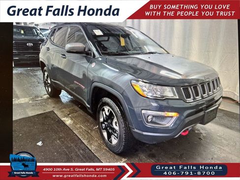 Used 2018 Jeep Compass Trailhawk w/ Leather Interior Group AWD/4WD image 1