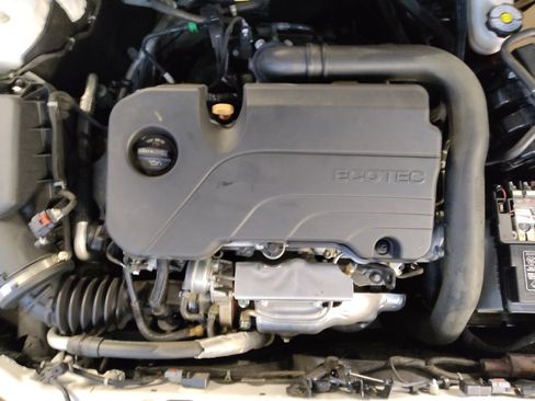 Used 2021 Chevrolet Malibu LT FWD image 30