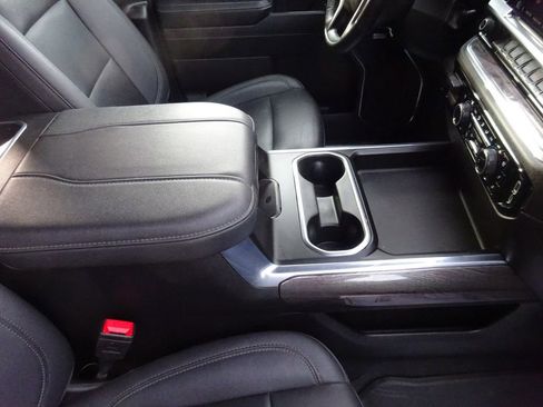 Certified 2024 Chevrolet Silverado 2500 LTZ w/ LTZ Plus Package image 22