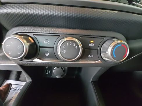 Used 2025 Nissan Kicks Play S FWD image 17