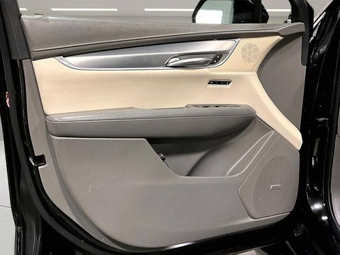 Used 2019 Cadillac XT5 Luxury image 19