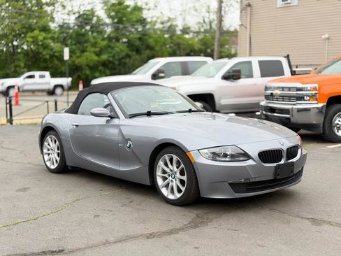Used 2007 BMW Z4 3.0i RWD image 5