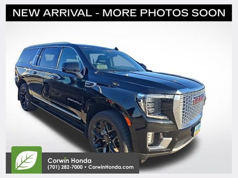 Used 2021 GMC Yukon XL Denali w/ Denali Ultimate Package image 1